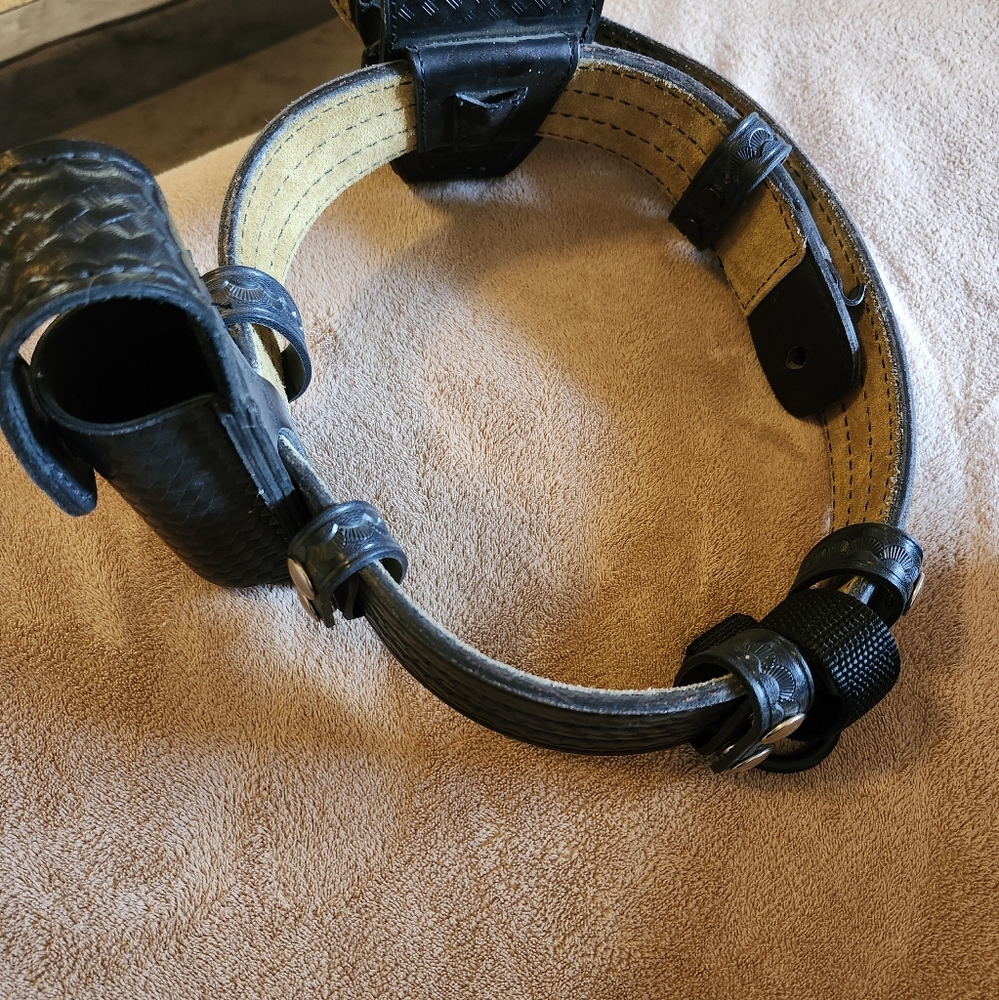 Cop belt